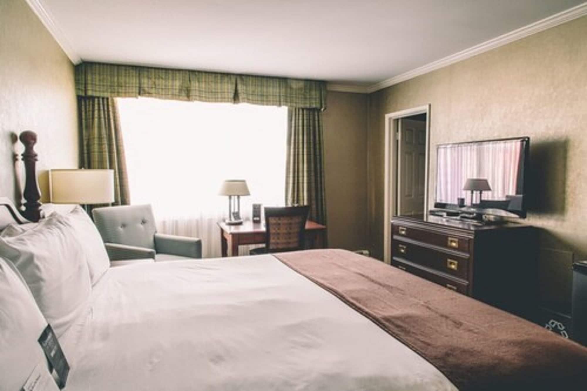 The Hotel On Pownal Charlottetown Zewnętrze zdjęcie